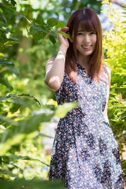 白衣校花与大长腿1第二季